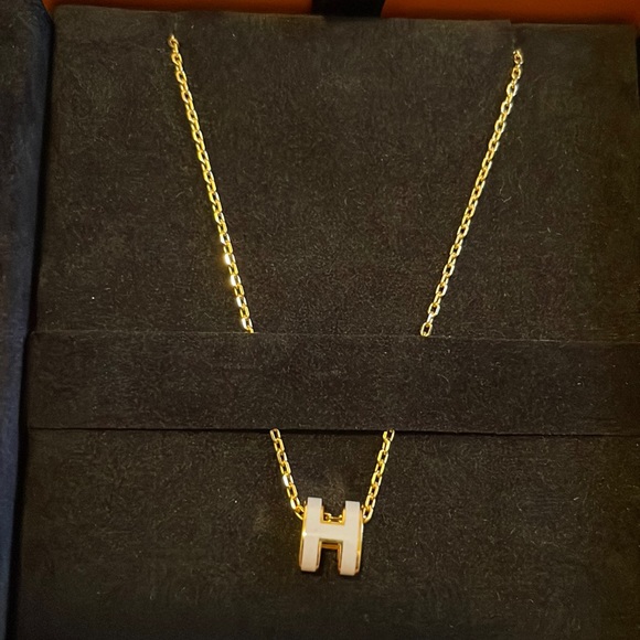 【sold】Hermes mini pop h necklace, gold color chain, grey/milk tea color pendant - Picture 5 of 7